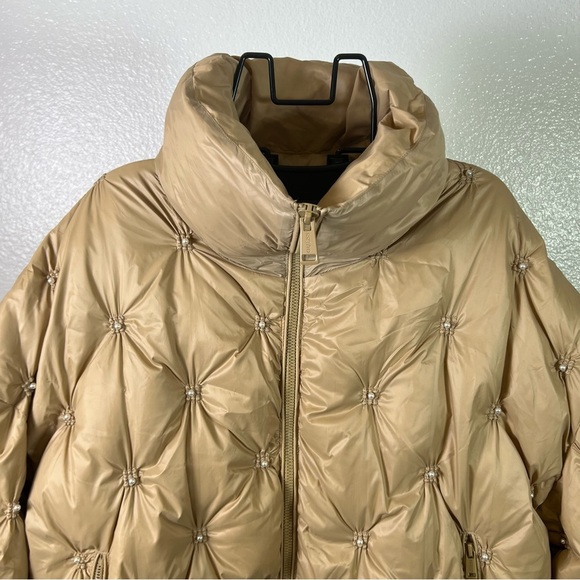GUESS® Women’s Oversized Tan Pearls Puffer Jacket Size L - Picture 7 of 13